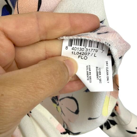 Karen Kane Floral Print Tie Front Top Size Large $149 MSRP - Picture 6 of 9